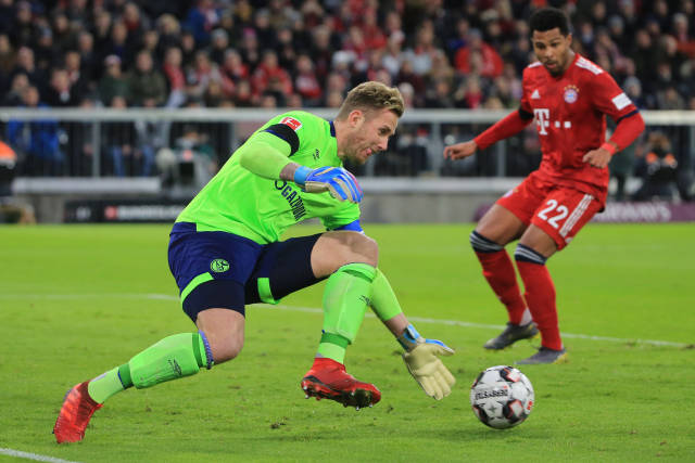 步攀升至积 步攀升至积